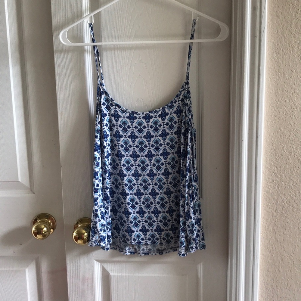 American Eagle Tank- Crop